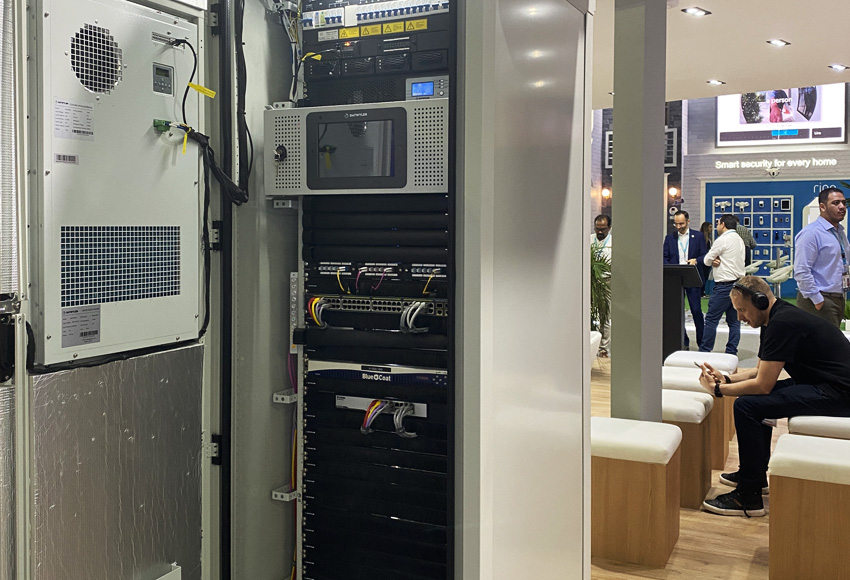 Rack mounted patch panel